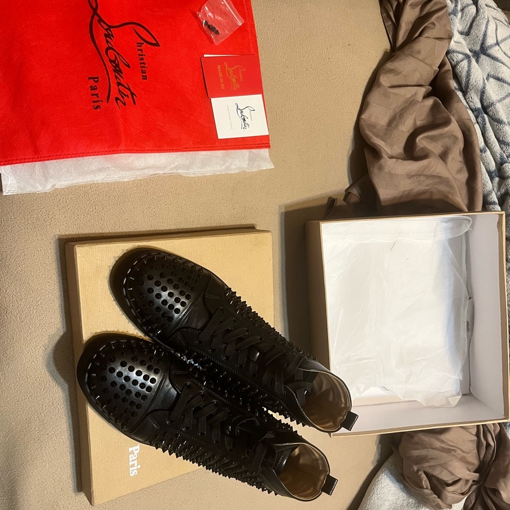 COPY - Authentic Real Leather Christian Louboutin Shoes - Picture 4 of 6